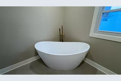 8135 S Bishop Street, Chicago, IL 60620 - Photo 25