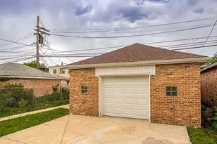 8135 S Bishop St, Chicago, IL 60620 - Photo 35