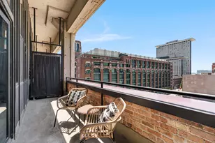 320 E 21st St, Chicago, IL 60616 - Photo 9