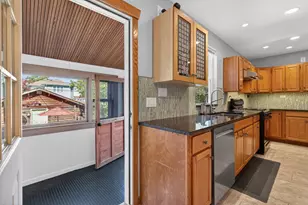 1159 S East Ave, Oak Park, IL 60304 - Photo 11