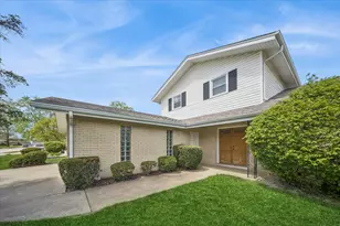 2316 185th Pl, Lansing, IL 60438 - Photo 3