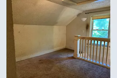 740 E 9th Street, Davenport, IA 52803 - Photo 13