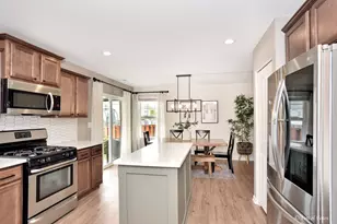 283 Maryland Ln, Pingree Grove, IL 60140 - Photo 7