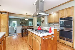 1362 Nightingale Ln, Bartlett, IL 60103 - Photo 11
