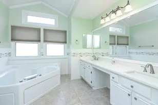 1362 Nightingale Ln, Bartlett, IL 60103 - Photo 17