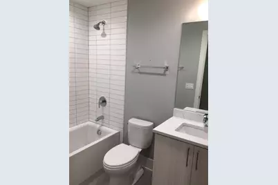 1515 W Sunnyside Avenue #2W, Chicago, IL 60640 - Photo 11