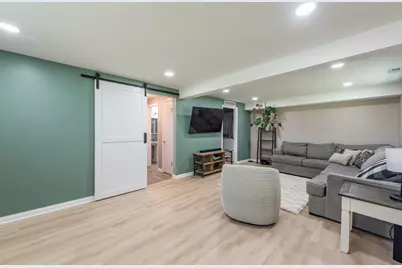 2308 Carriage Lane, Lindenhurst, IL 60046 - Photo 21