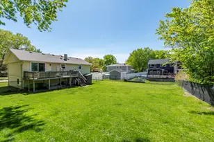 2308 Carriage Ln, Lindenhurst, IL 60046 - Photo 27
