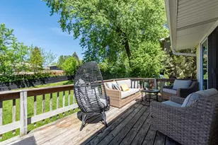 2308 Carriage Ln, Lindenhurst, IL 60046 - Photo 25