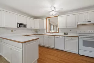 24 N Emerson St, Mount Prospect, IL 60056 - Photo 9