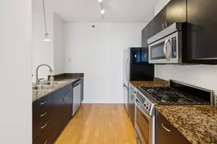 8 E Randolph St, Chicago, IL 60601 - Photo 11