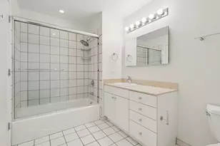 8 E Randolph St, Chicago, IL 60601 - Photo 15
