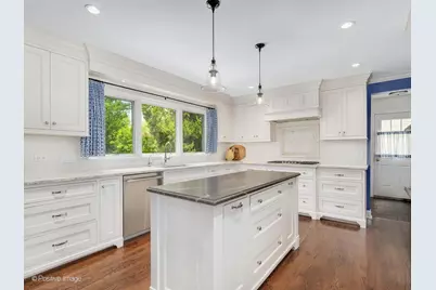 130 Naperville Road, Clarendon Hills, IL 60514 - Photo 15