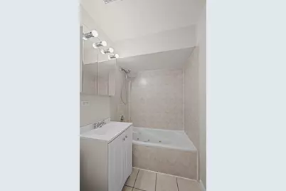 10121 Hartford Court #1B, Schiller Park, IL 60176 - Photo 17