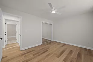 10121 Hartford Ct, Schiller Park, IL 60176 - Photo 11