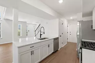1332 Sugar Ct, Naperville, IL 60563 - Photo 9