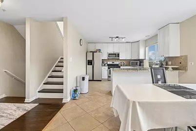 673 E Fountainview Drive #673, Mundelein, IL 60060 - Photo 7