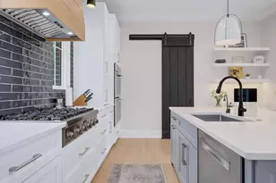 216 S Prospect Ave, Clarendon Hills, IL 60514 - Photo 9