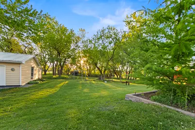9909 Winn Road, Spring Grove, IL 60081 - Photo 5