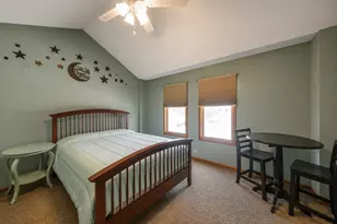 9421 Lindsay St, Orland Hills, IL 60487 - Photo 17