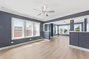 9517 S Escanaba Ave, Chicago, IL 60617 - Photo 5