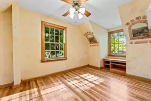 107 N Elmhurst Ave, Mount Prospect, IL 60056 - Photo 23