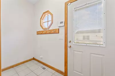 107 N Elmhurst Avenue, Mount Prospect, IL 60056 - Photo 19
