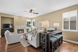 3102 Merrywell Ct, Carpentersville, IL 60110 - Photo 5