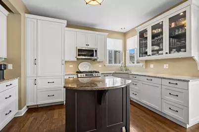 3102 Merrywell Court, Carpentersville, IL 60110 - Photo 9