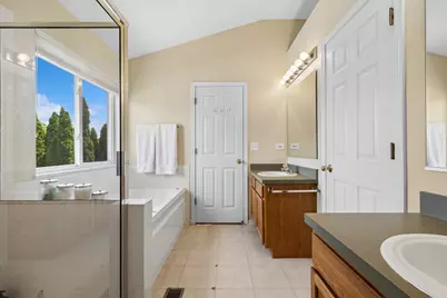 3102 Merrywell Court, Carpentersville, IL 60110 - Photo 19