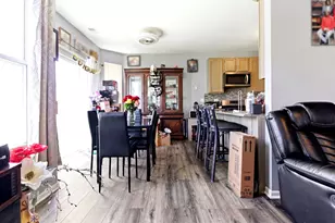 3710 Chatham Ct, Joliet, IL 60435 - Photo 5