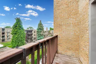 7400 N Seeley Ave, Chicago, IL 60645 - Photo 19