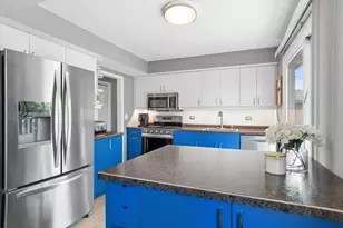 1018 Dawes Ave, Wheaton, IL 60189 - Photo 7