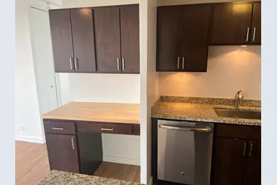4343 N Clarendon Avenue #2717, Chicago, IL 60613 - Photo 9