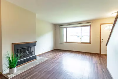 17490 W Chestnut Lane #10D, Gurnee, IL 60031 - Photo 5
