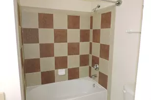 5640 Cambridge Way, Hanover Park, IL 60133 - Photo 23