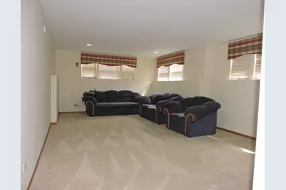 5640 Cambridge Way, Hanover Park, IL 60133 - Photo 41