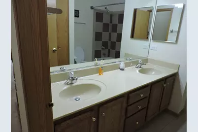 5640 Cambridge Way, Hanover Park, IL 60133 - Photo 21