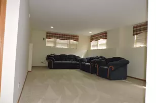 5640 Cambridge Way, Hanover Park, IL 60133 - Photo 43