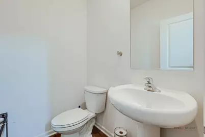 2032 Yellowstone Boulevard, Mundelein, IL 60060 - Photo 7