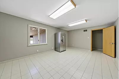 2304 Plainfield Road, Crest Hill, IL 60403 - Photo 15