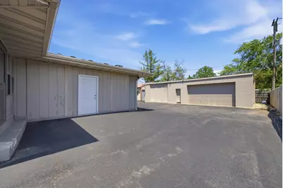 2304 Plainfield Road, Crest Hill, IL 60403 - Photo 29