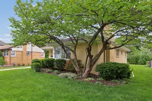 311 N Elm Ave, Elmhurst, IL 60126 - Photo 25