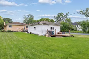 311 N Elm Ave, Elmhurst, IL 60126 - Photo 23