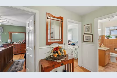 311 N Elm Avenue, Elmhurst, IL 60126 - Photo 11
