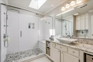 669 Golf Ln, Lake Barrington, IL 60010 - Photo 15