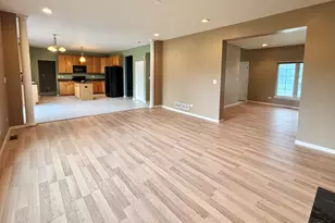 251 Pleasant Dr, Bartlett, IL 60103 - Photo 7