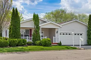 102 Hitching Post Ln, Grayslake, IL 60030 - Photo 1