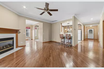 102 Hitching Post Lane, Grayslake, IL 60030 - Photo 9