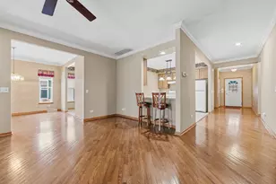 102 Hitching Post Ln, Grayslake, IL 60030 - Photo 7